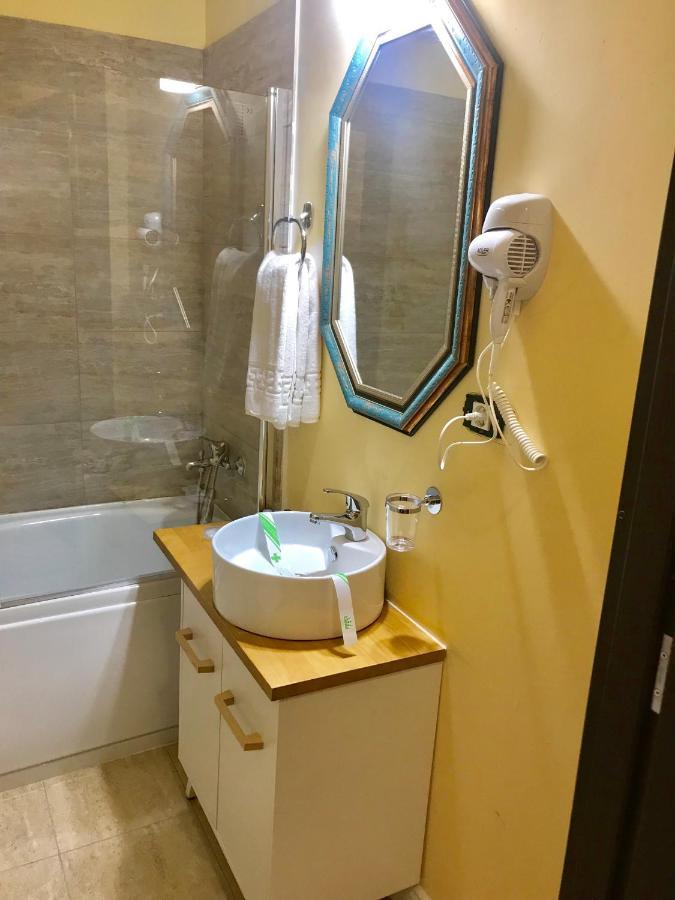 Vila 18 Hotel Boutique Бухарест Экстерьер фото